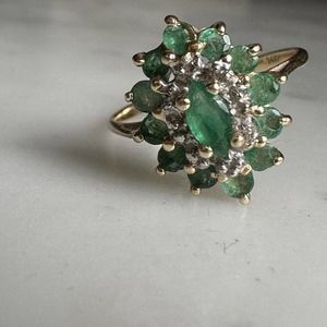 vintage emerald diamond cocktail ring size 2.23 G Size 6.25
